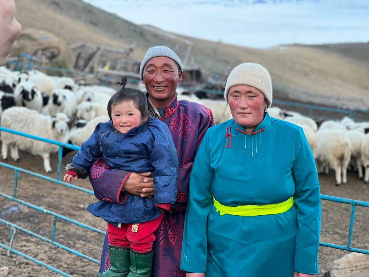„Nejhorší je prosinec a leden.“ Pomáháme mongolským pastevcům přežít dzud