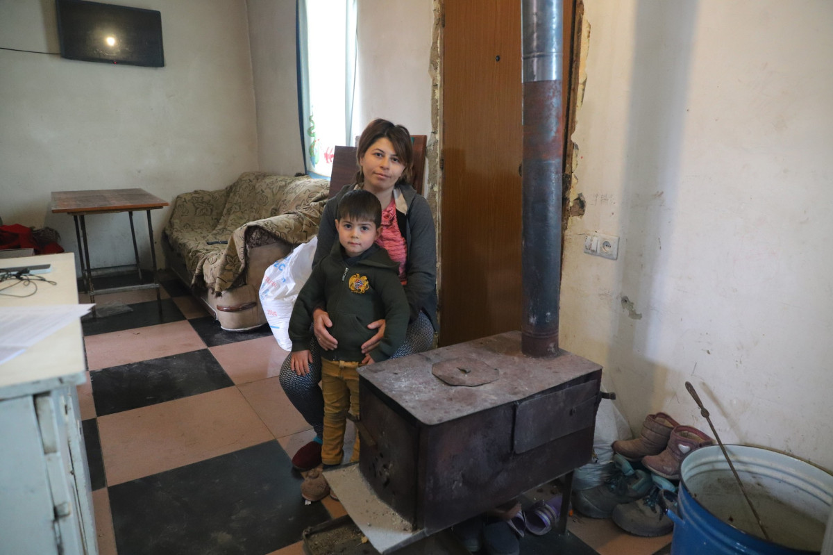 Člověk v tísni pomáhá vysídleným rodinám v Arménii přežít kruté zimy
