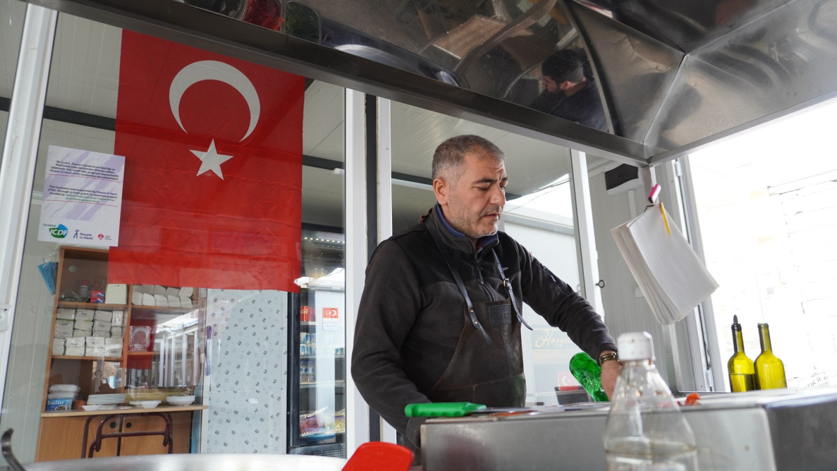 Po zemětřesení v Turecku a Sýrii pomáháme oživit místní ekonomiku