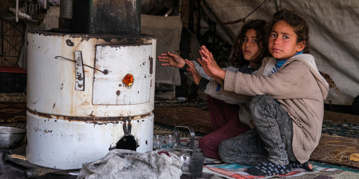 Vysídlení Syřané čelí kruté zimě