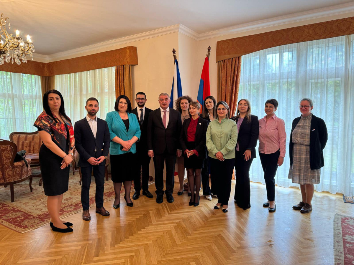 Sdílet, učit se, inspirovat: V Česku  jsme přivítali arménskou delegaci a vyměnili jsme si zkušenosti s podporou s uprchlíků 