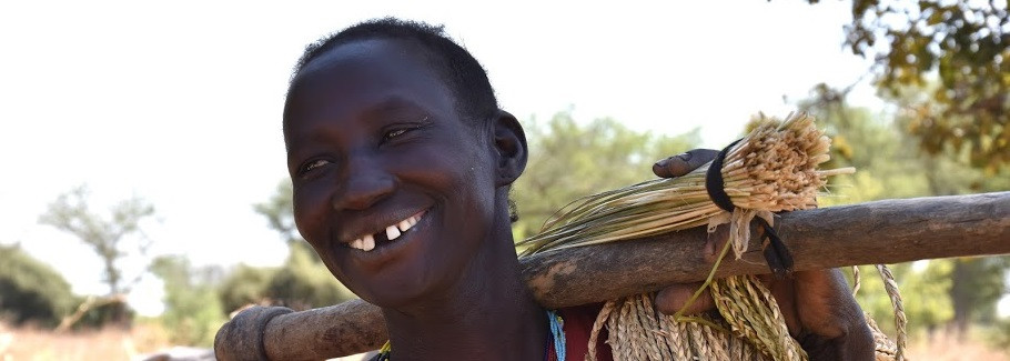 Člověk v tísni podpořil v Jižním Súdánu 36 000 lidí v boji s podvýživou. Pomáhá zahrádkami, rybářskými sítěmi i hygienickými školeními 