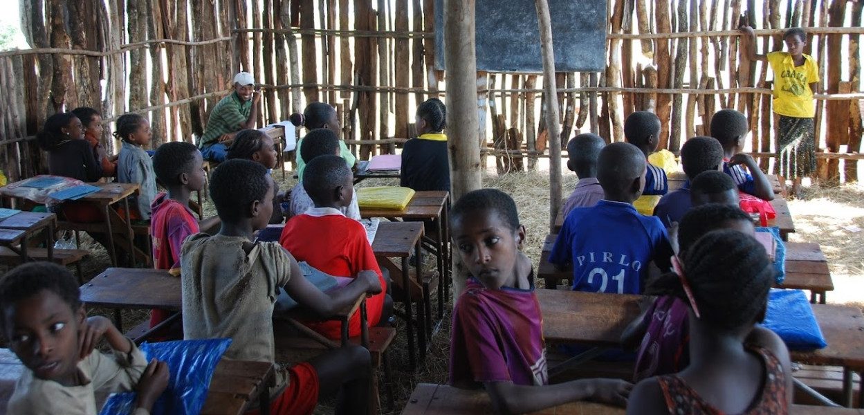 Začínáme stavět novou školu pro děti v Etiopii. Sami to ale nezvládneme.
