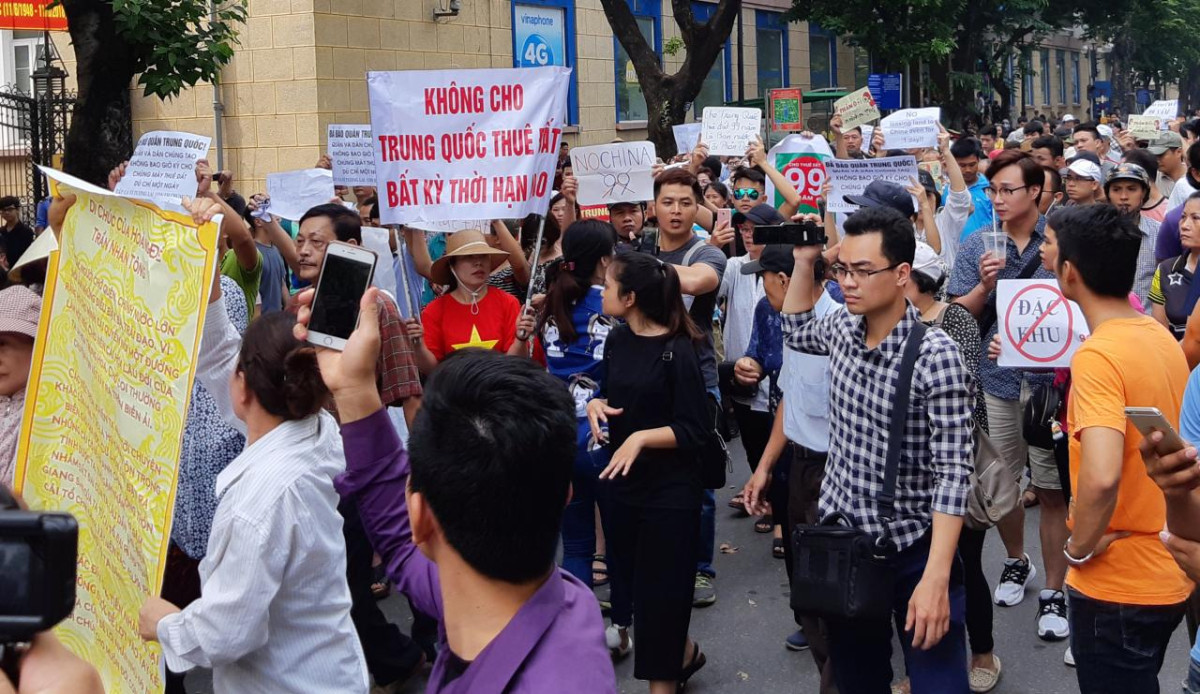 Tisíce Vietnamců nesouhlasí s novými zákony. Jsou zadržováni a biti