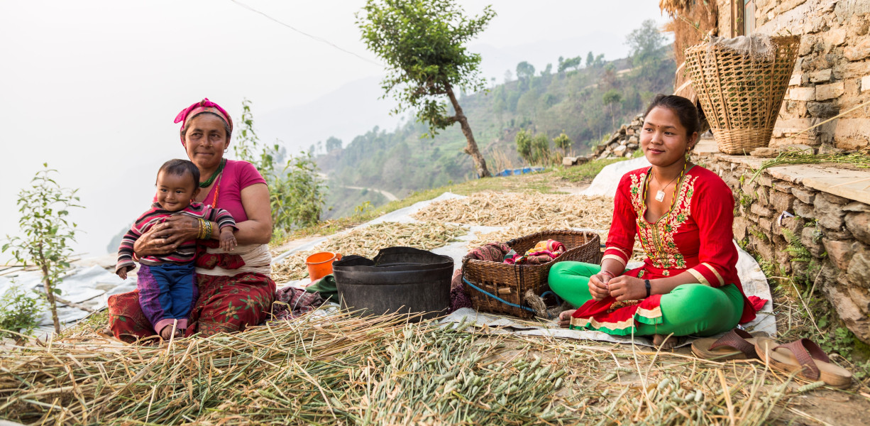 Nezletilé matky v Nepálu bojují proti škodlivým společenským normám